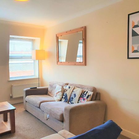 Old Town Central Apartments Swindon Extérieur photo