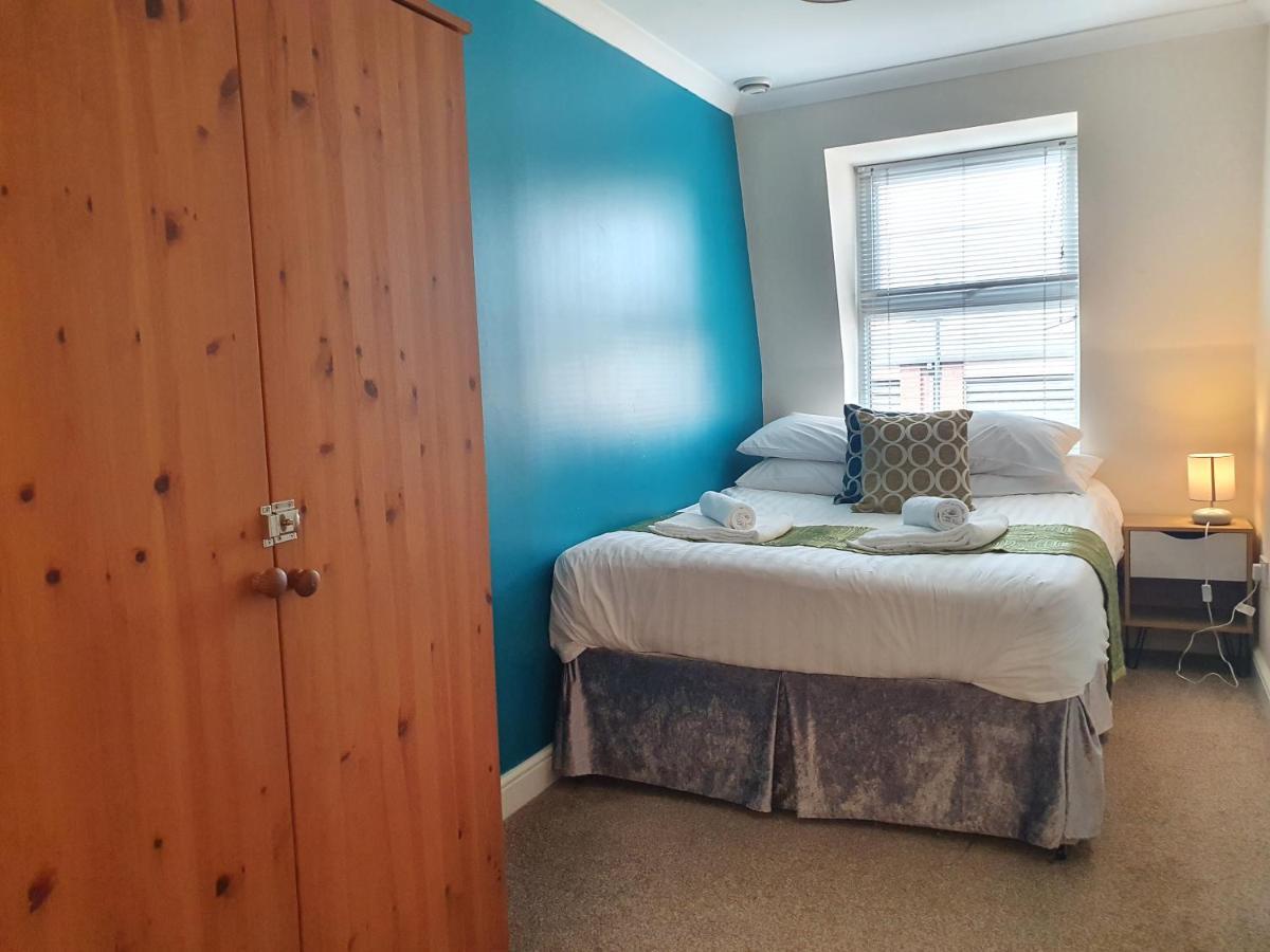Old Town Central Apartments Swindon Extérieur photo
