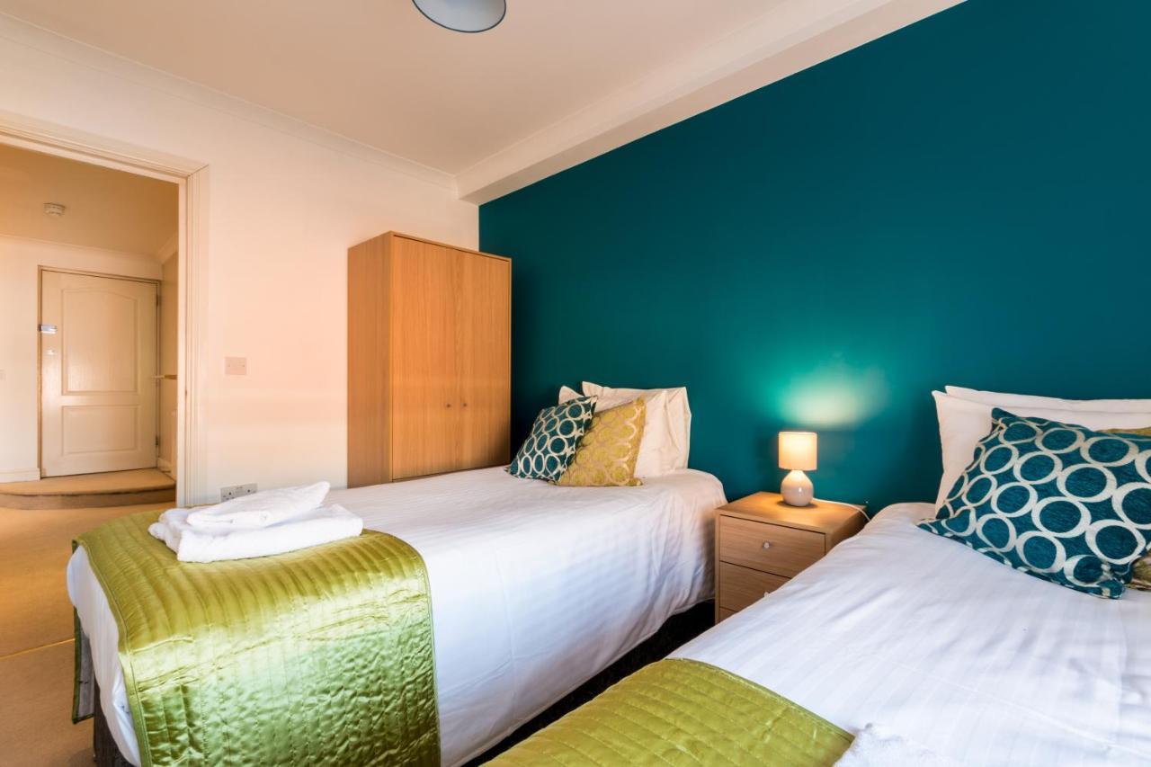 Old Town Central Apartments Swindon Extérieur photo