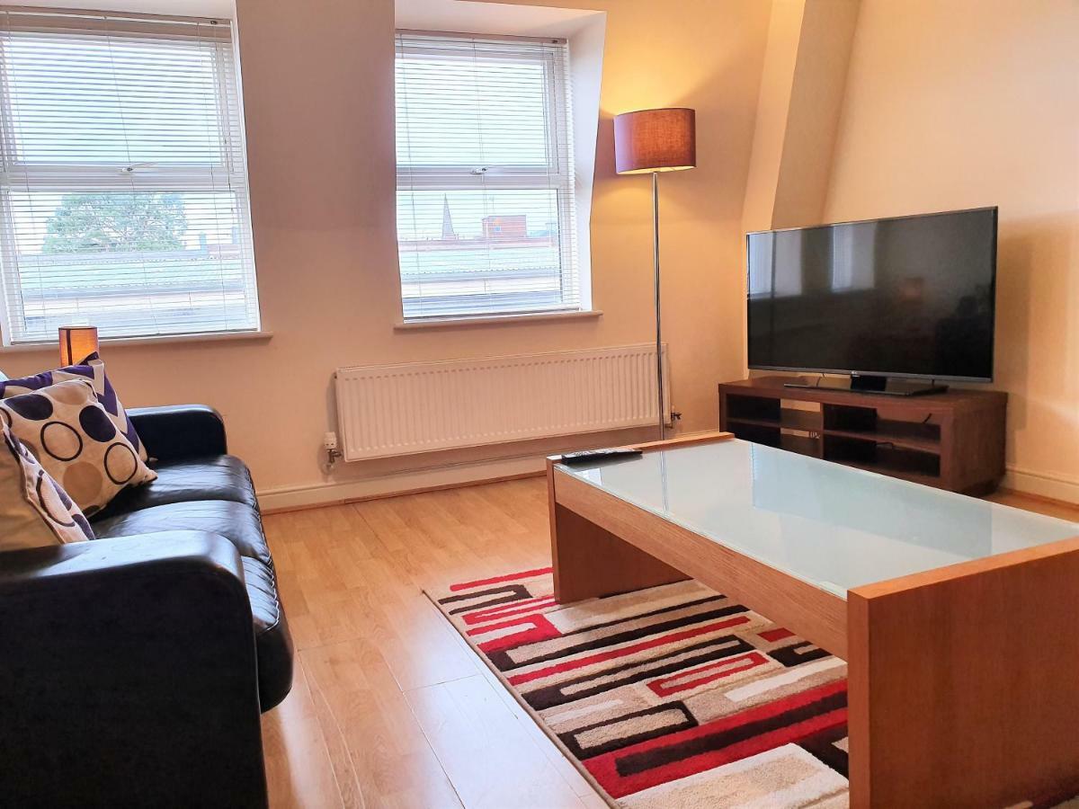 Old Town Central Apartments Swindon Extérieur photo